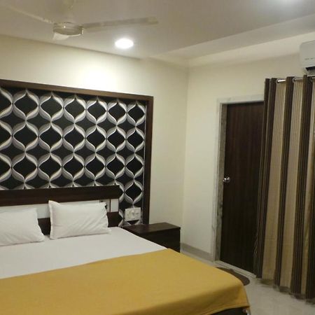 Hotel Galaxy Residency Vasai Εξωτερικό φωτογραφία