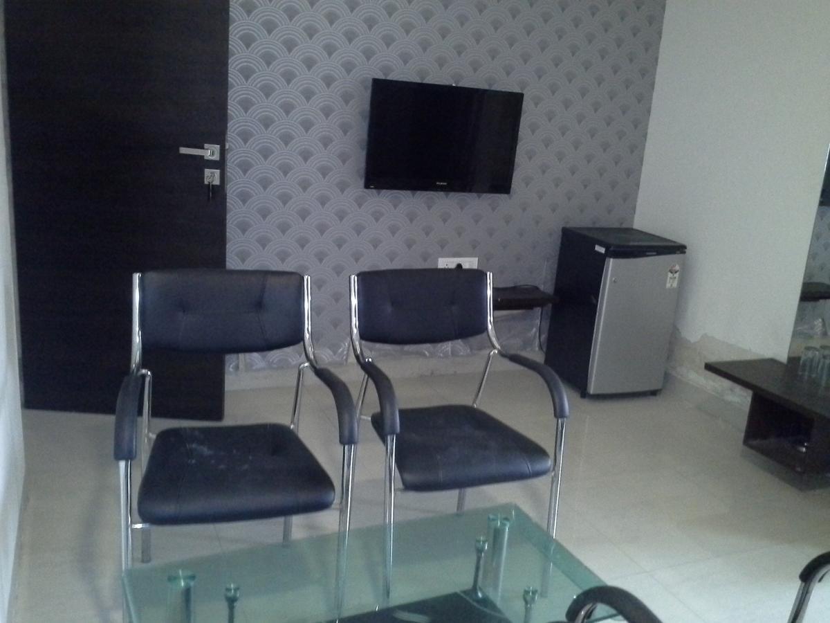 Hotel Galaxy Residency Vasai Εξωτερικό φωτογραφία