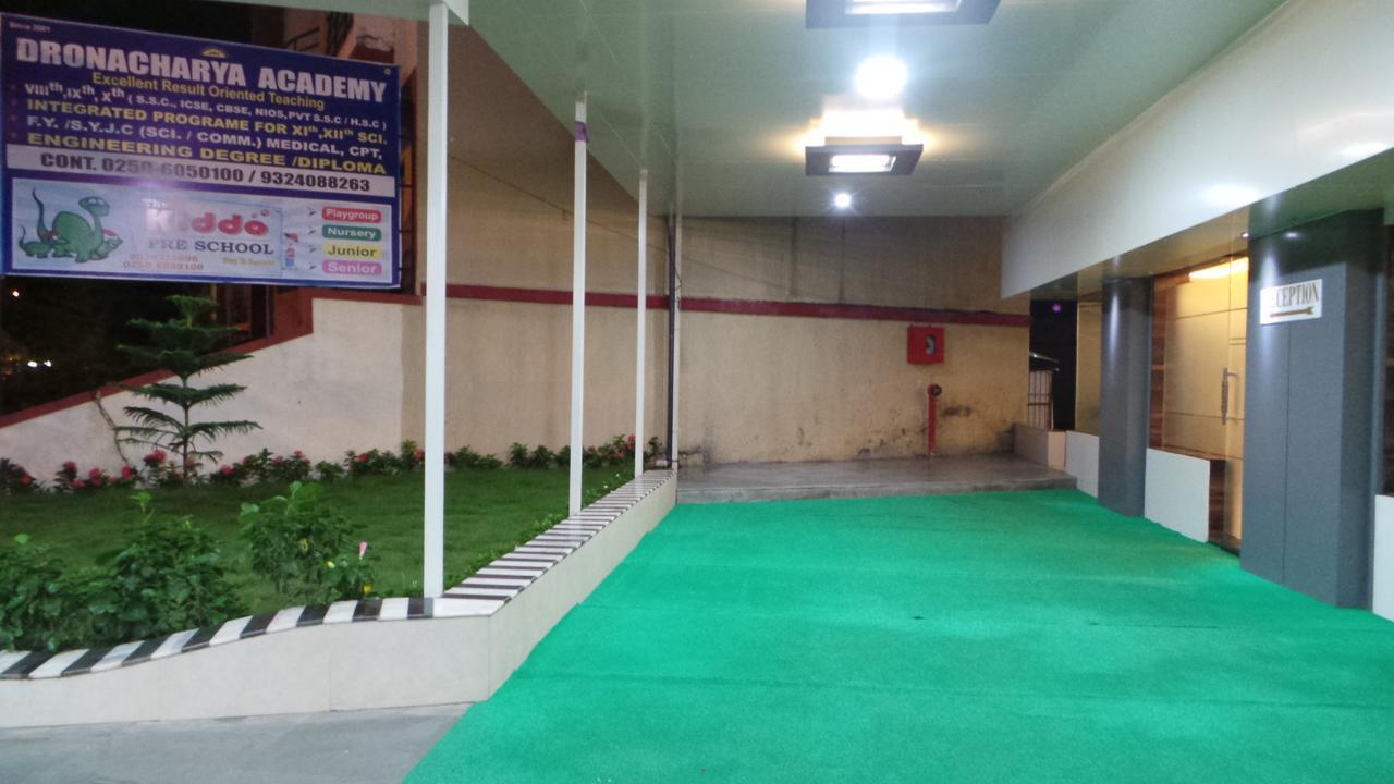Hotel Galaxy Residency Vasai Εξωτερικό φωτογραφία