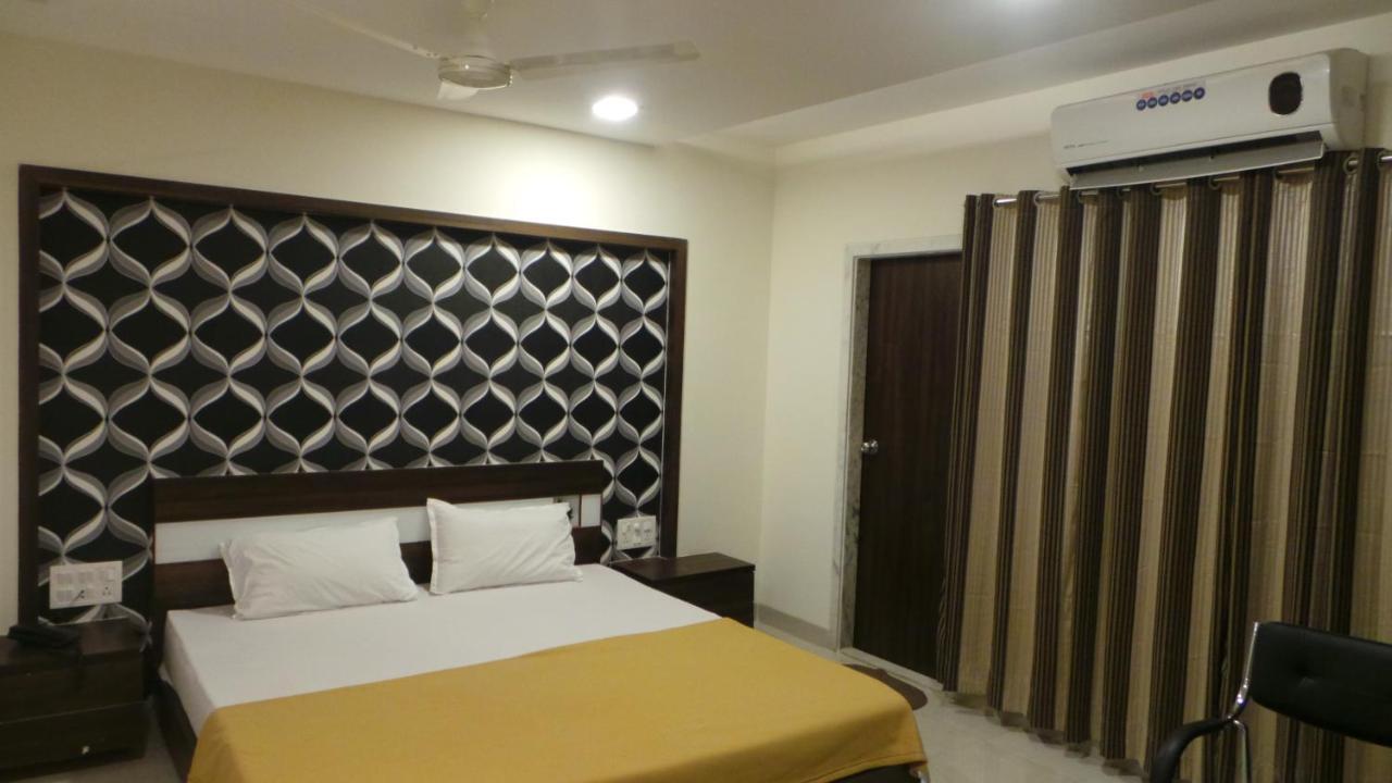 Hotel Galaxy Residency Vasai Εξωτερικό φωτογραφία